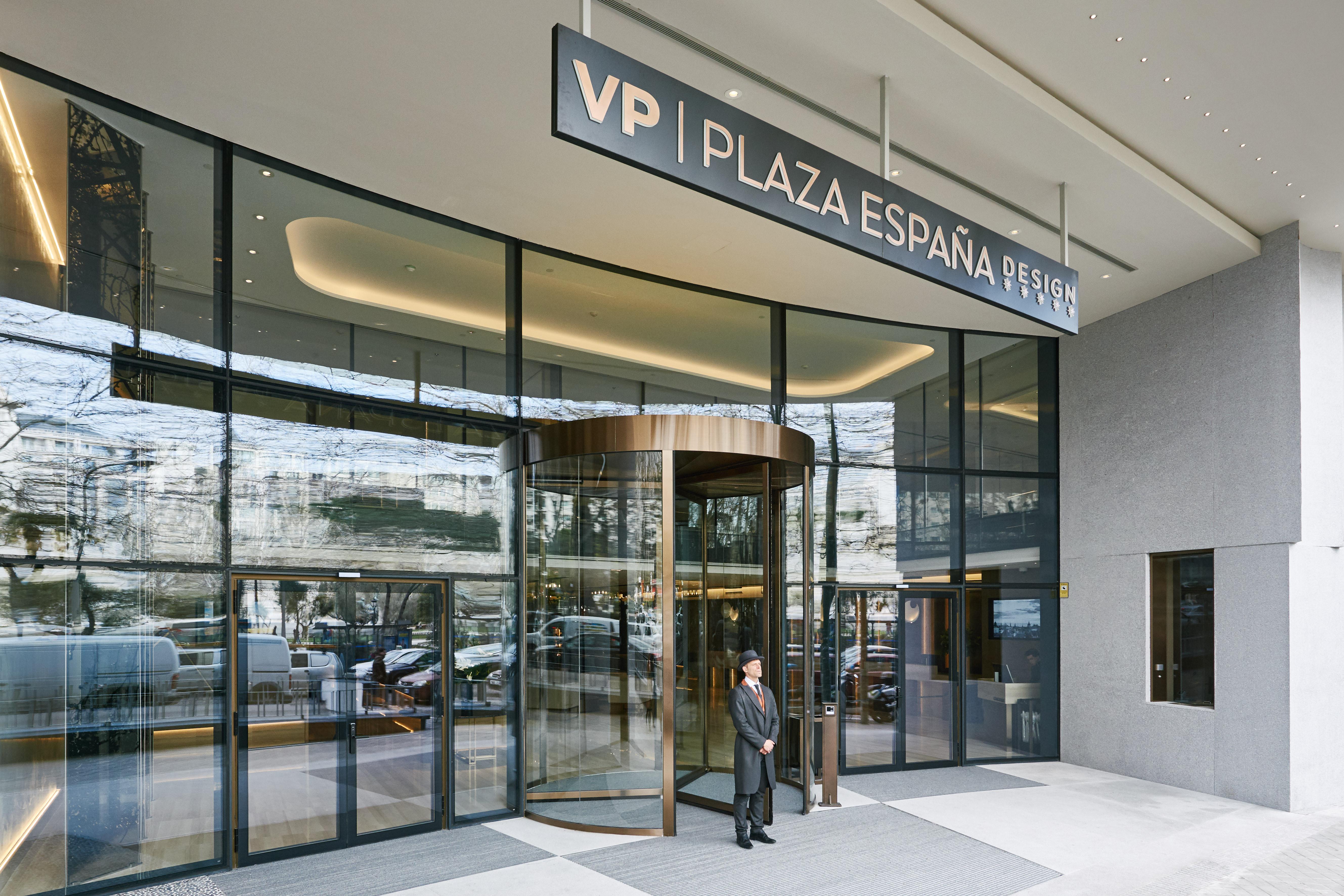 Vp Plaza Espana Design — Photos 1